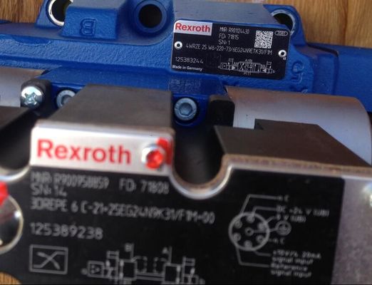 Rexroth R901124430 4WRZE25W6-220-73 / 6EG24N9ETK31 / F1M 4WRZE25W6-220-7X / 6EG24N9ETK31 / F1M Oransal Valf