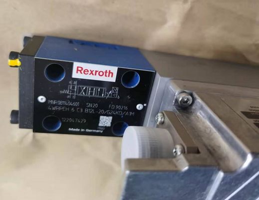 0811404601 4WRPEH6C3B12L-20 / G24K0 / A1M 4WRPEH6C3B12L-2X / G24K0 / A1M Entegre Elektronik Yön Kontrol Vanası